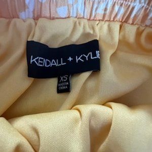 Yellow kids skirt